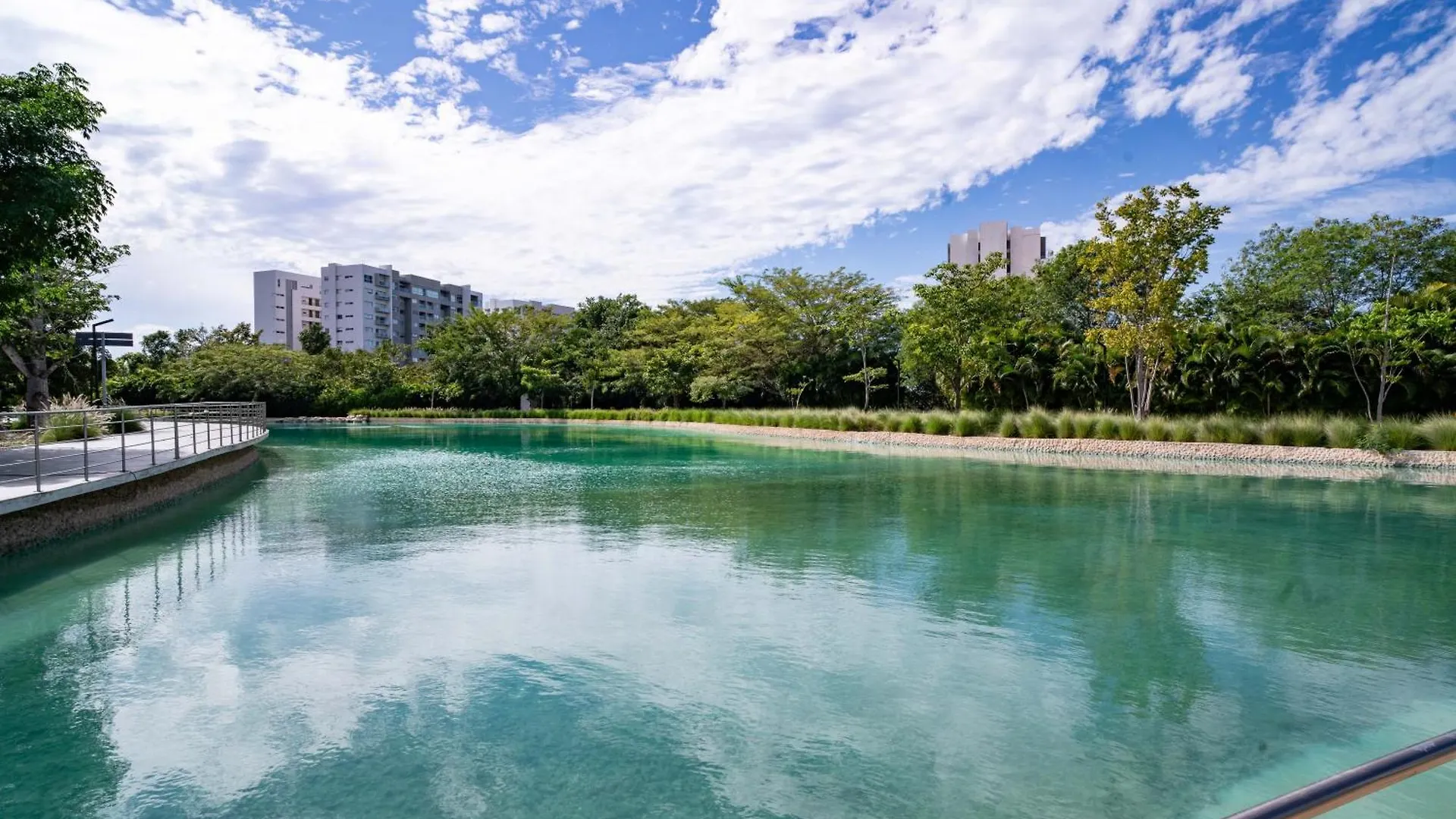 12173 Brand New Lux Signature Condo Us Consulate Mérida